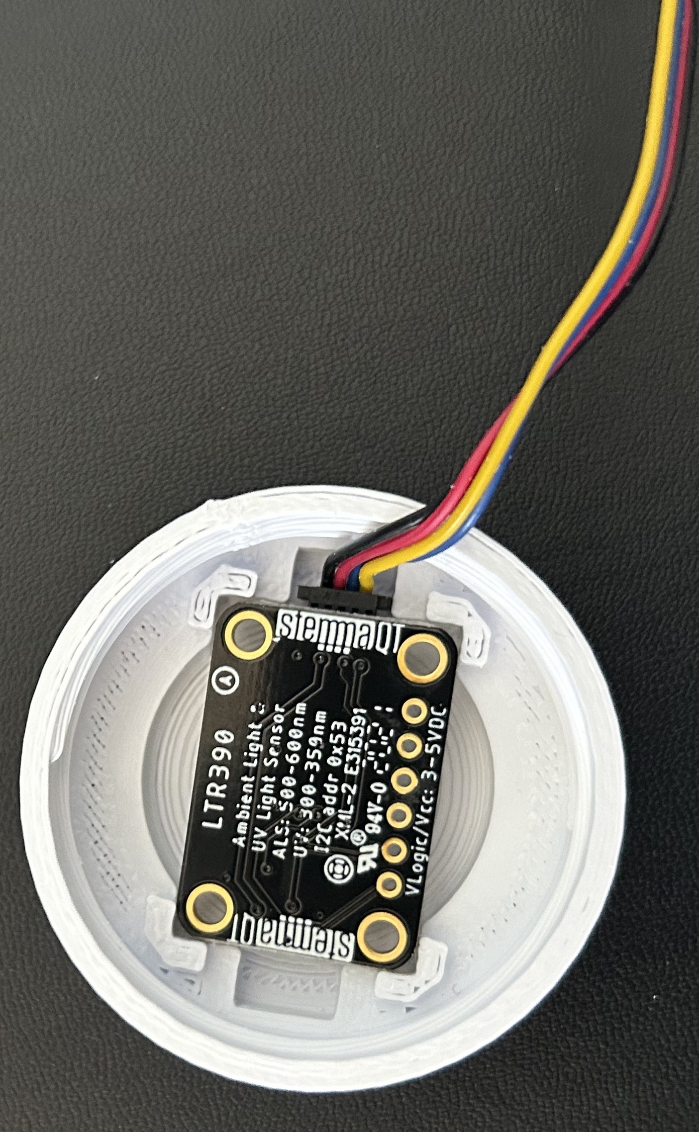 UV Sensor in Housing Cap